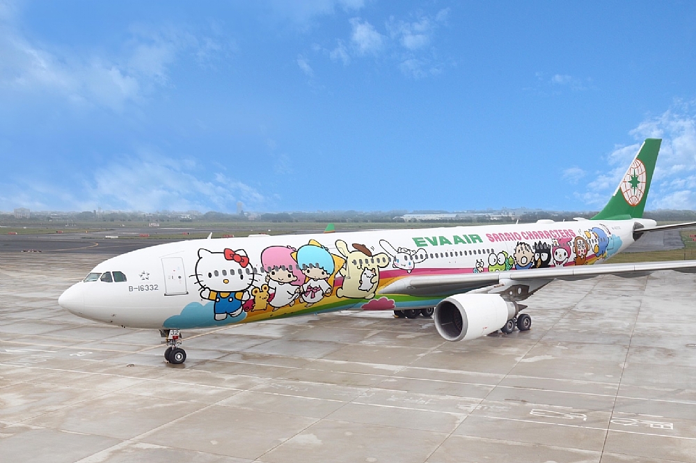 eva air hello kitty